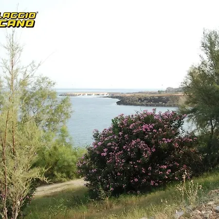 Casa Vacanze In Villaggio Tucano Le Castella Hébergement de vacances *